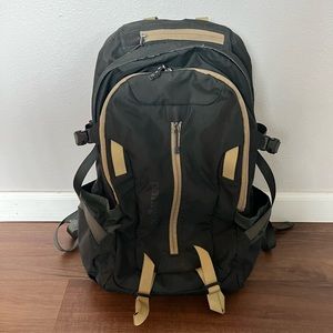 Patagonia Green Backpack / Daypack